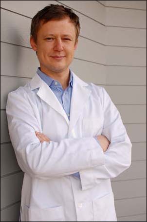 Dr. Denys Kovalchuk, DDS